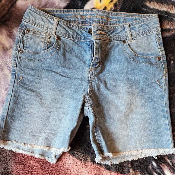 Arizona Jean Shorts Size 12 Girls - Picture 1 of 3